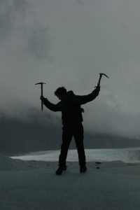 ESCALADA EN HIELO CERCA DE PUERTO RIO TRANQUILO AYSEN